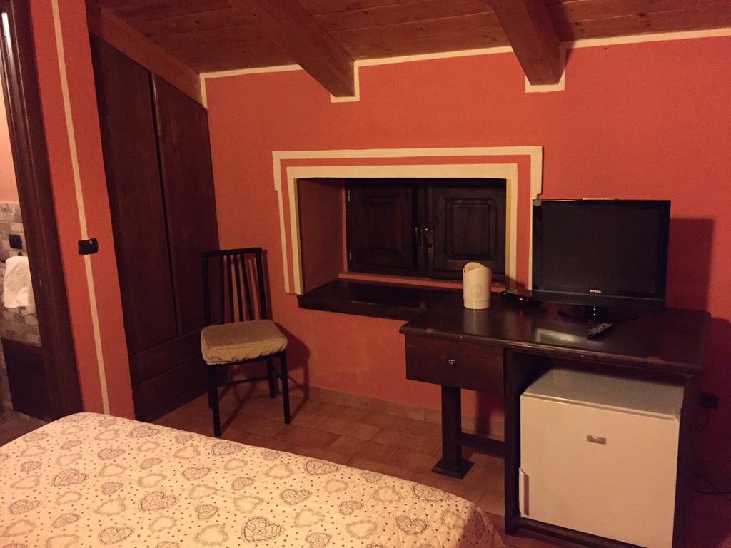 Il Casello Hotel Paola Camera foto